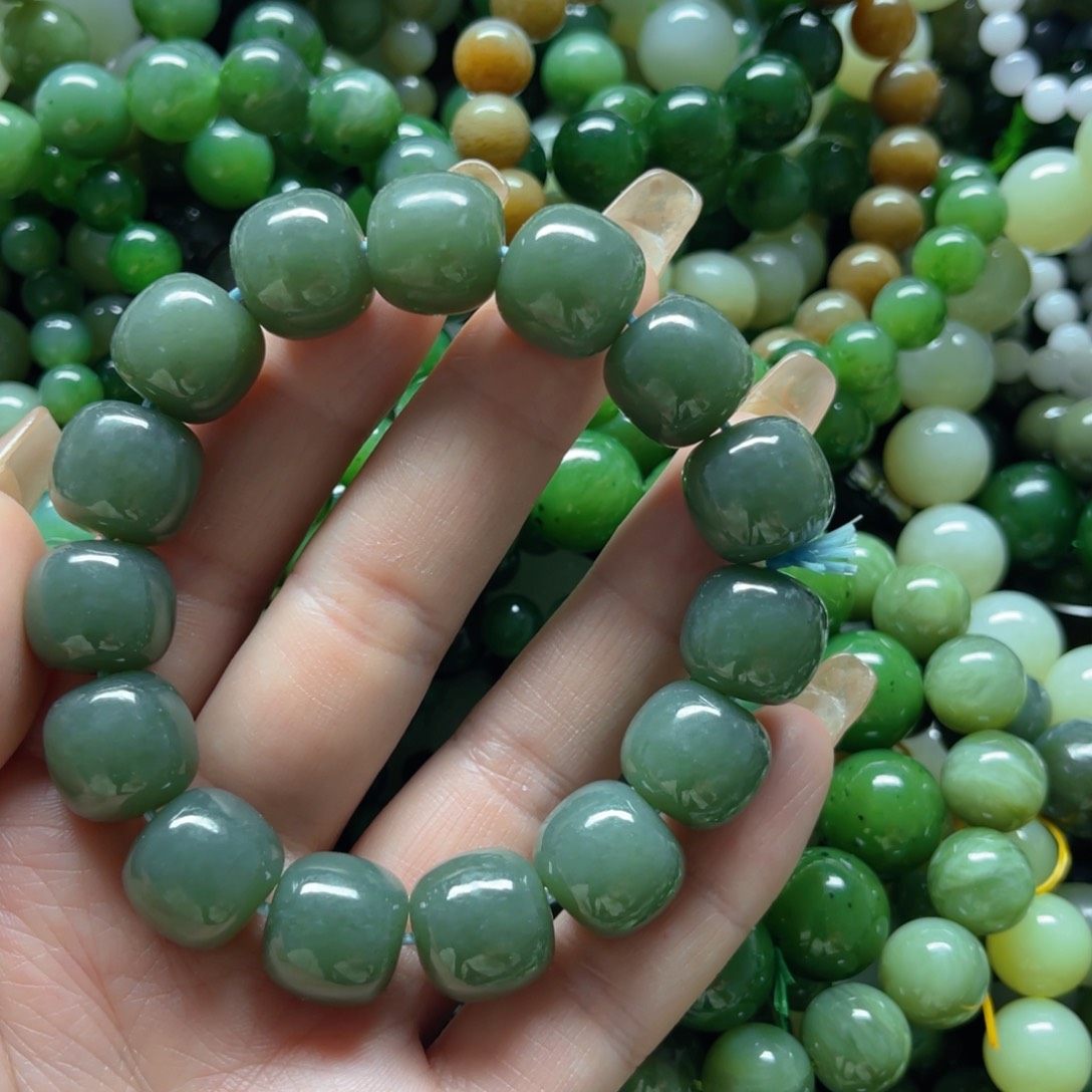 和田玉手串未镶嵌