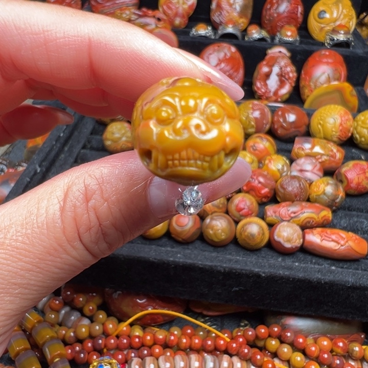 玛瑙/玉髓未镶嵌吊坠