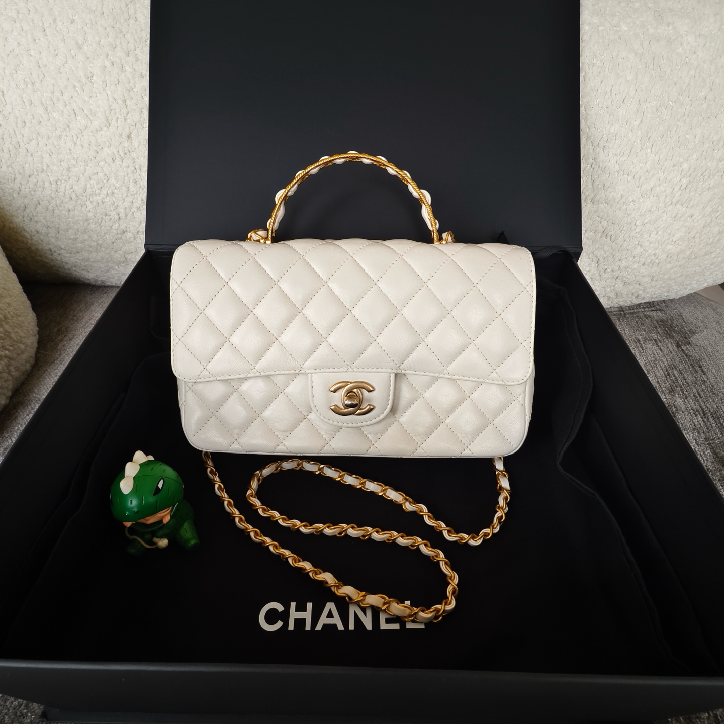 99新 Chanel/香奈儿 Y0005 23K白色新款编织手柄CF光面菱格手提包