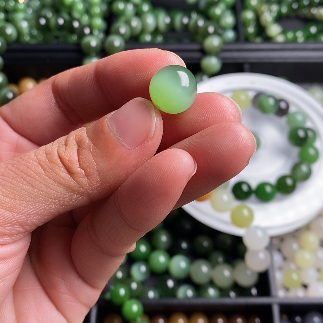 和田玉（碧玉）未镶嵌珠宝半成品