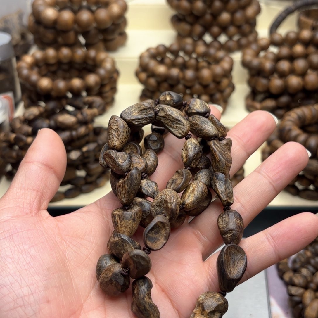 沉香手串猫*猫沉水树丁多圈41克多样性发一