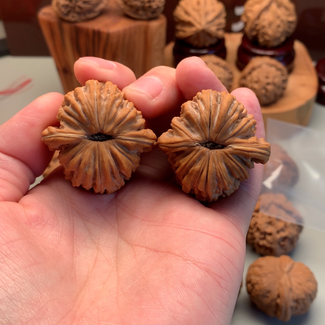 好***儿吊坠文玩核桃精品四座楼