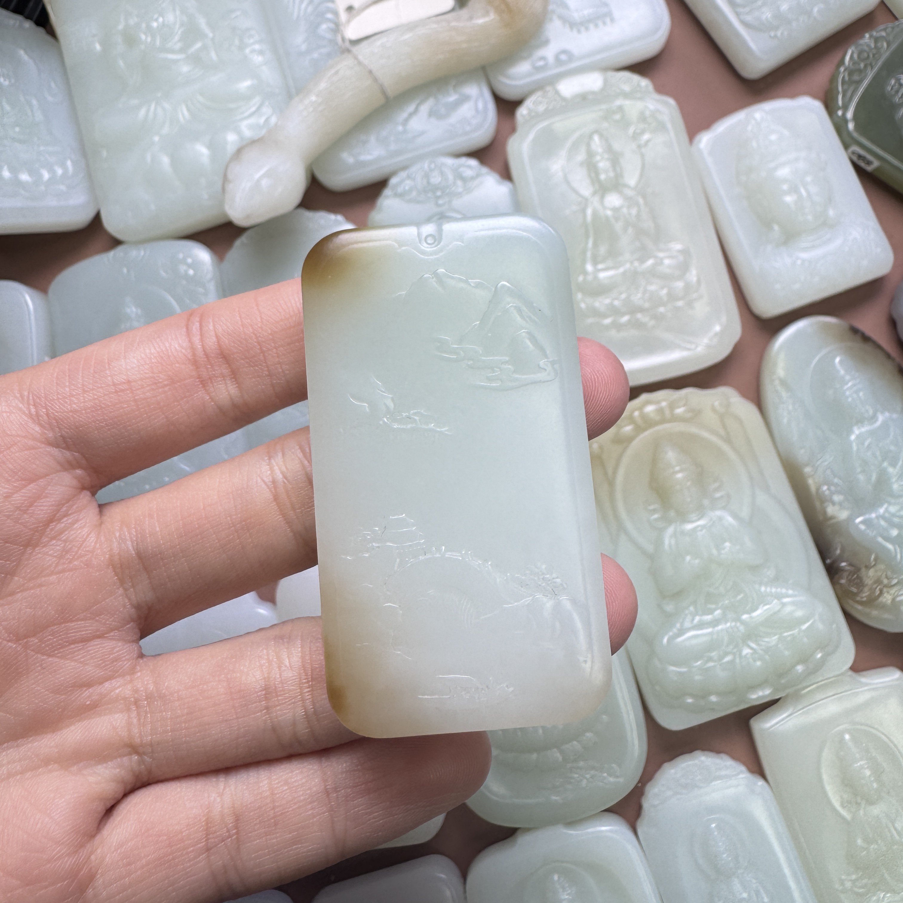 和田玉糖白山水牌