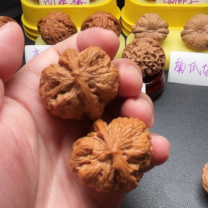 文玩核桃吊坠将军榜