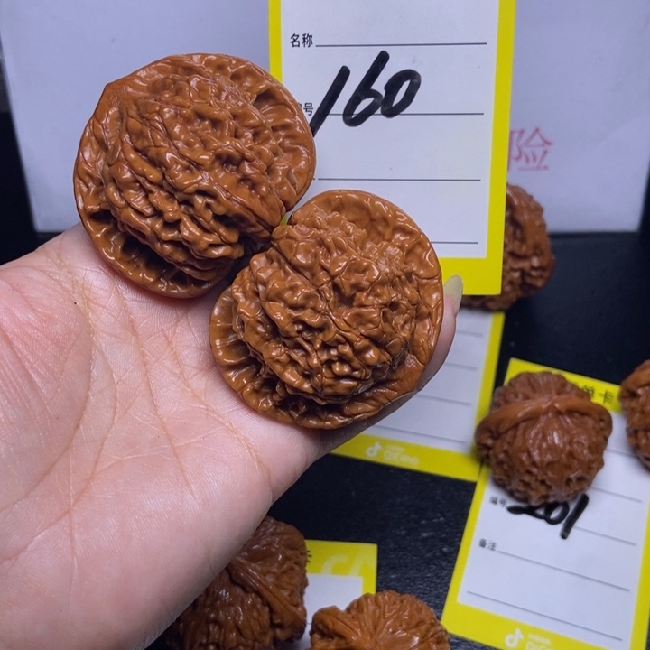 文玩核桃吊坠160/49.5官帽