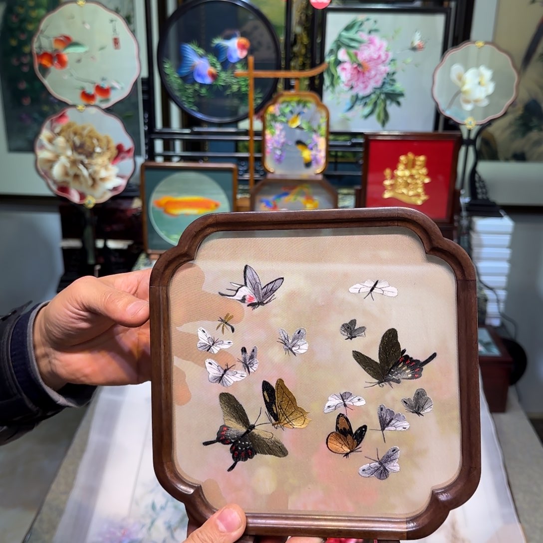 刺绣刺绣工艺精湛