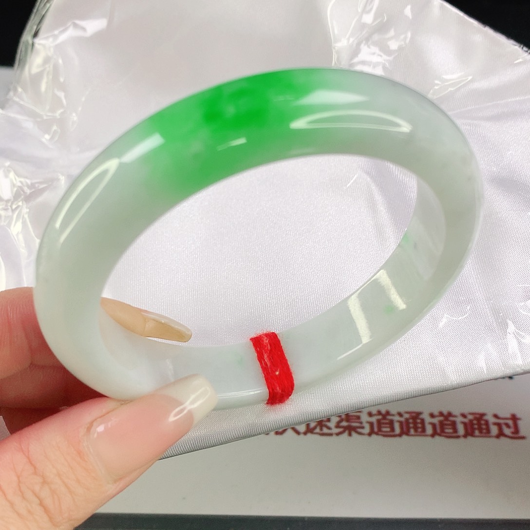 翡翠手镯未镶嵌2507翡翠
