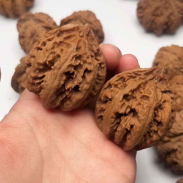 良***玉核桃秦岭文玩核桃核桃