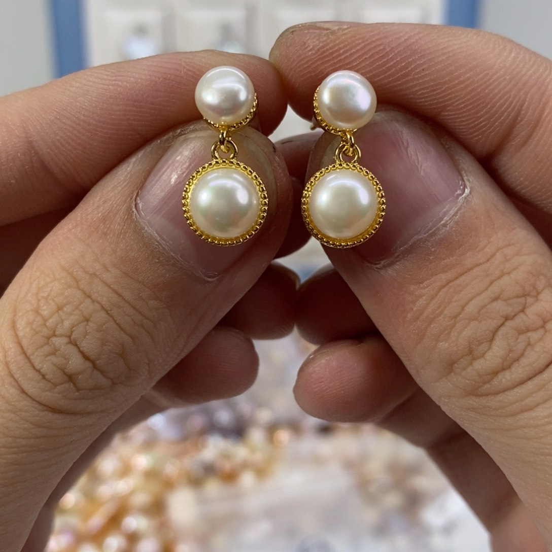 淡水珍珠耳饰银S925镶嵌金色馒头无暇银针耳饰