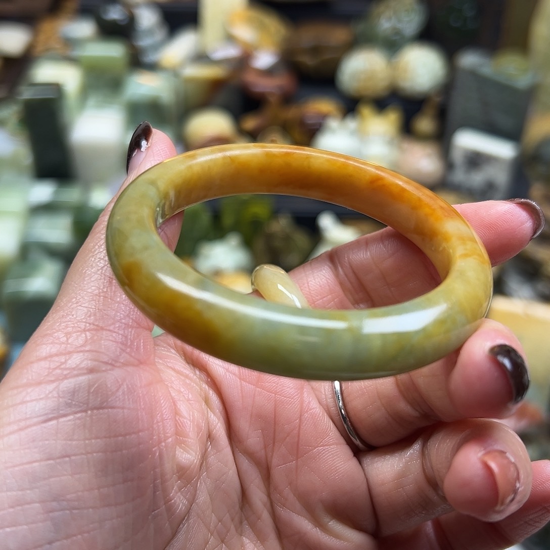 岫玉未镶嵌颈饰花玉52有瑕