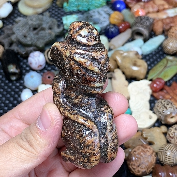 和田玉未镶嵌颈饰108