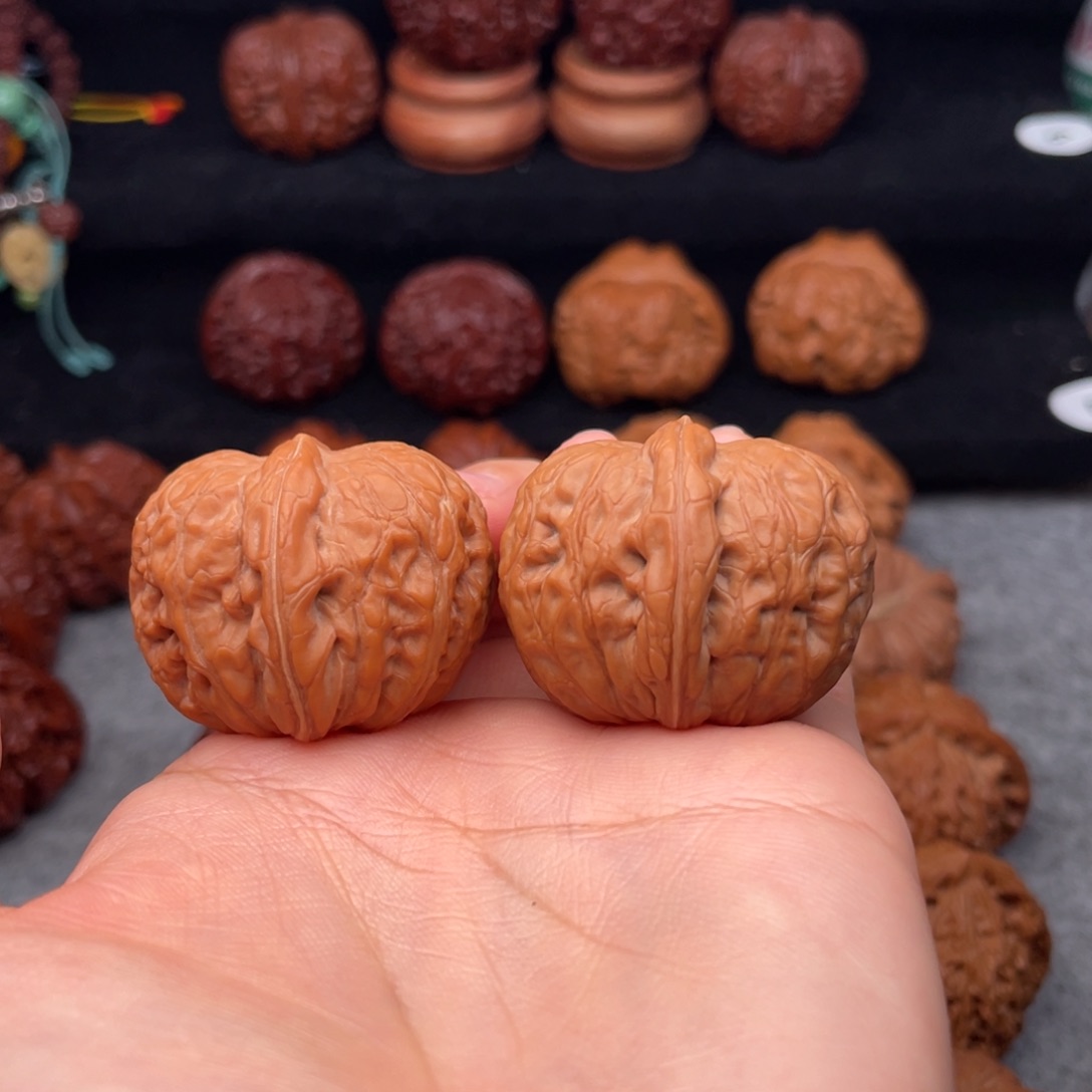 文玩核桃吊坠V**窝全品元宝36尺红皮