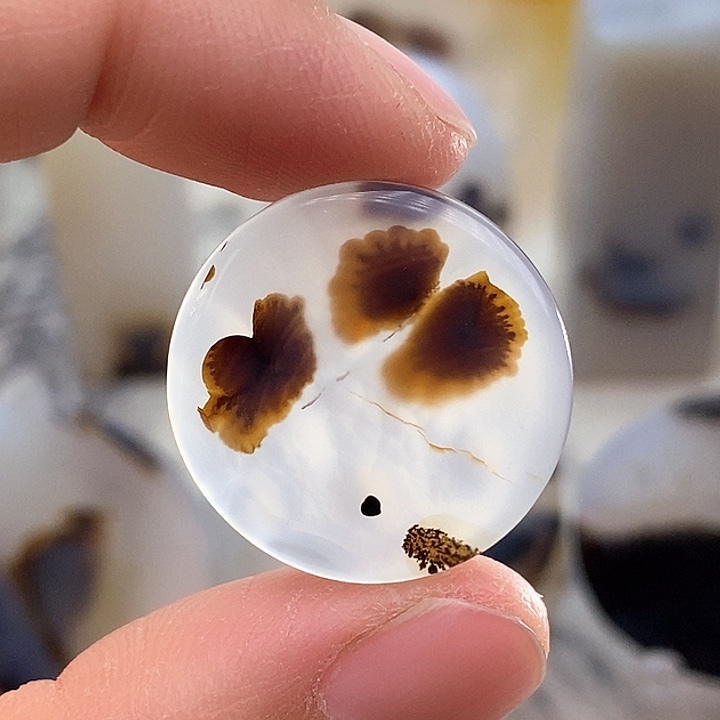 玛瑙/玉髓颈饰未镶嵌