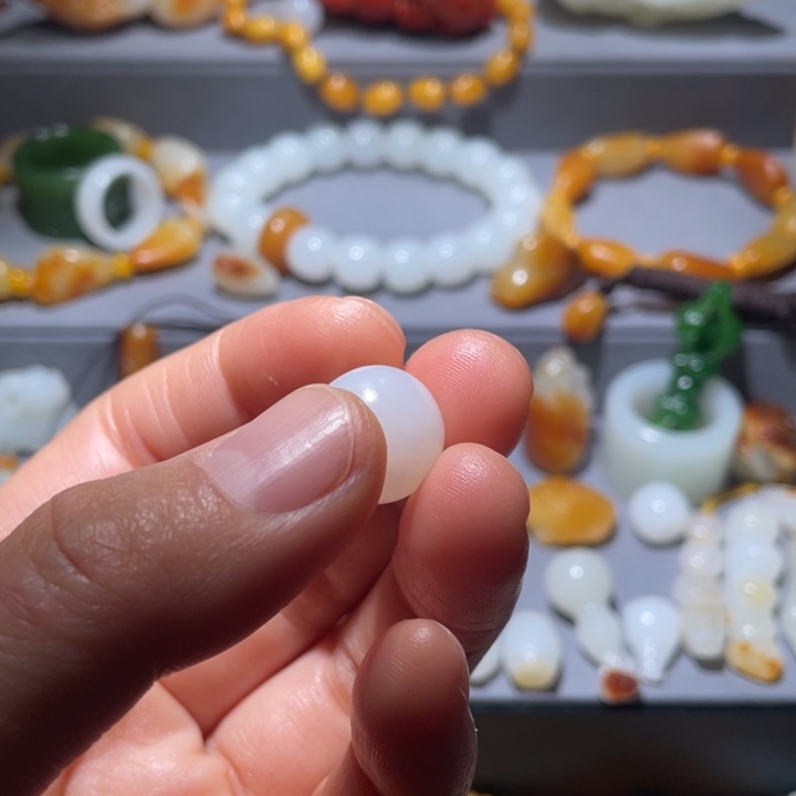 和田玉未镶嵌手链