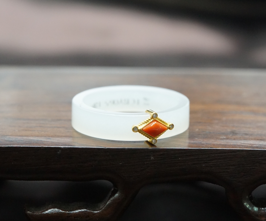 【山哥专享】18K和田玉白玉戒圈 T021301