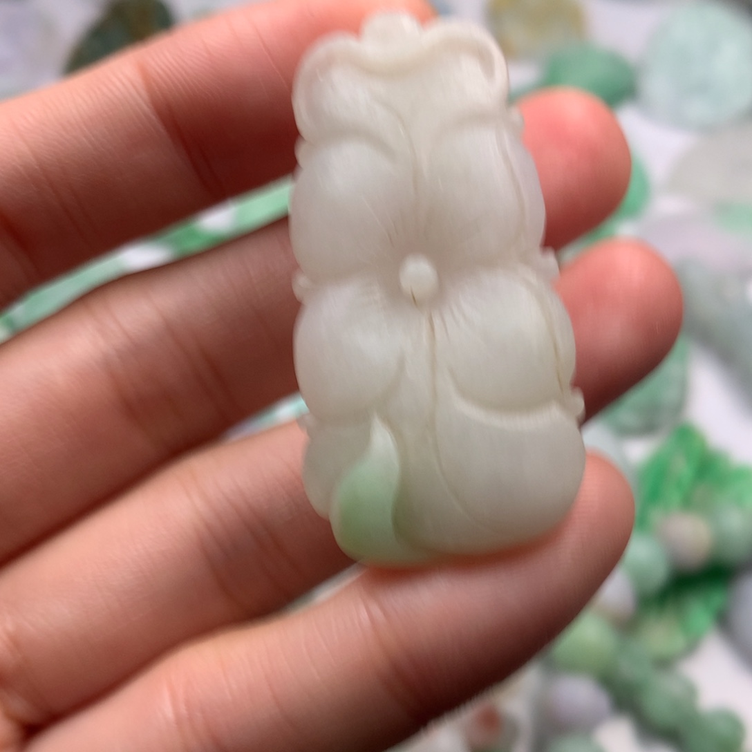 定制翡翠未镶嵌翡翠