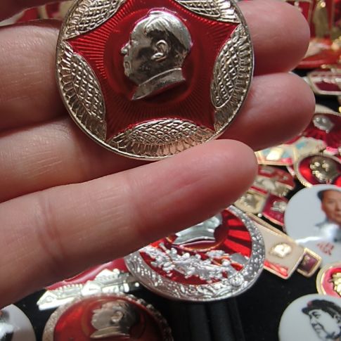 冬***雪其他普通金属纪念章1111