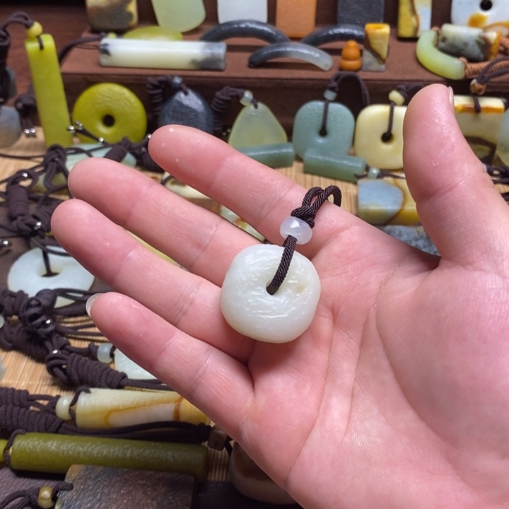 蛇纹石玉挂件未镶嵌妙*～