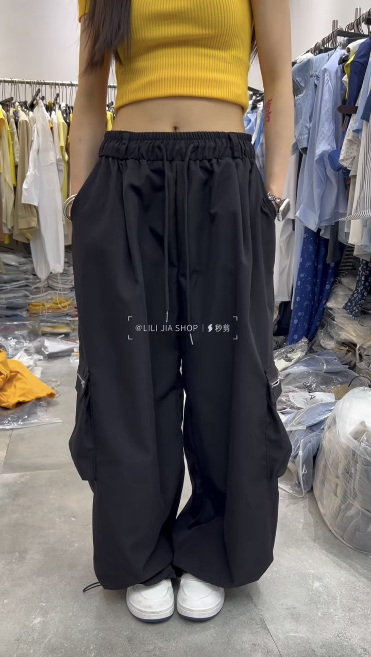 熊小姐家2025韩国东大门同款大口袋设计工装裤