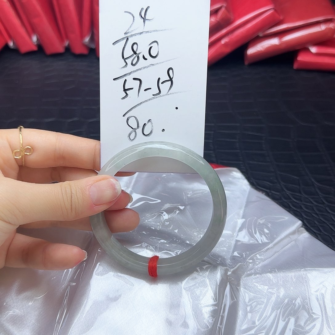未镶嵌手镯翡翠24