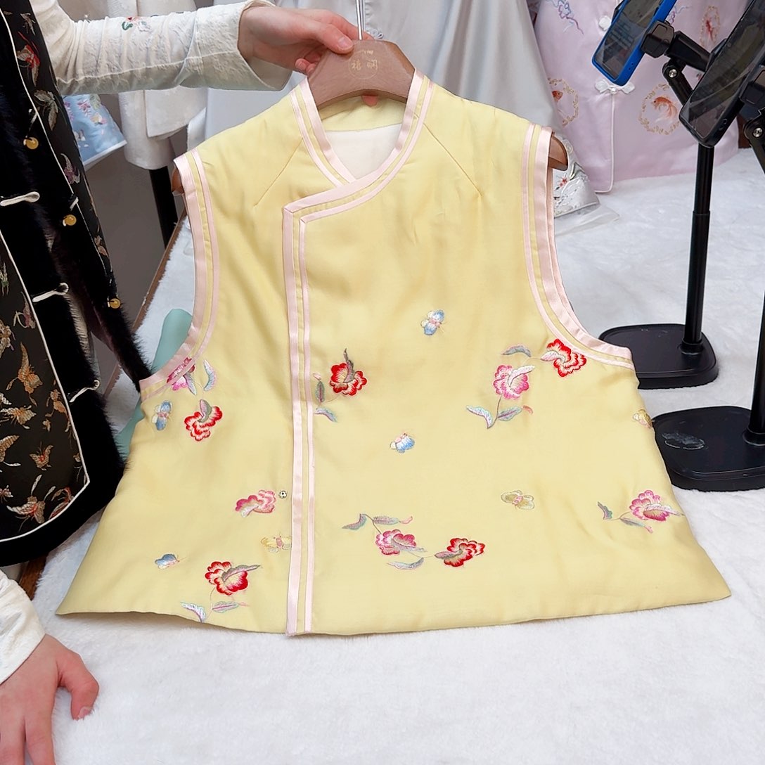 织绣真丝黄色真丝真丝