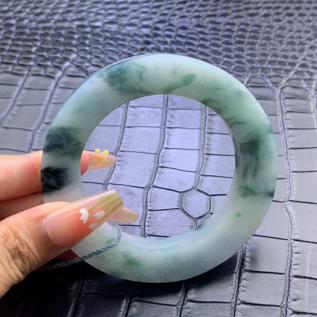 未镶嵌翡翠手镯定制翡翠