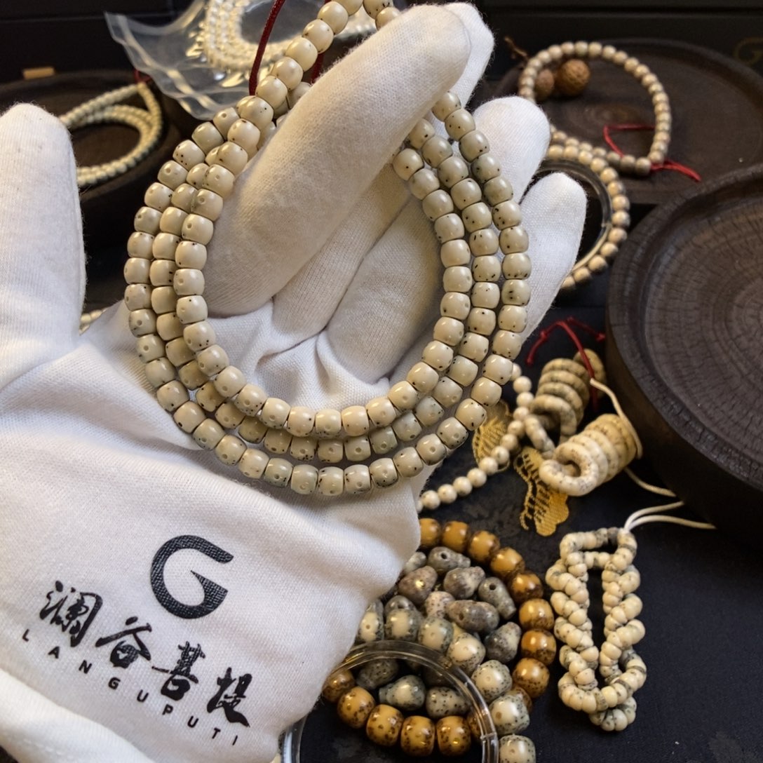 布***可星月菩提手串绿包白大通体6✖️5