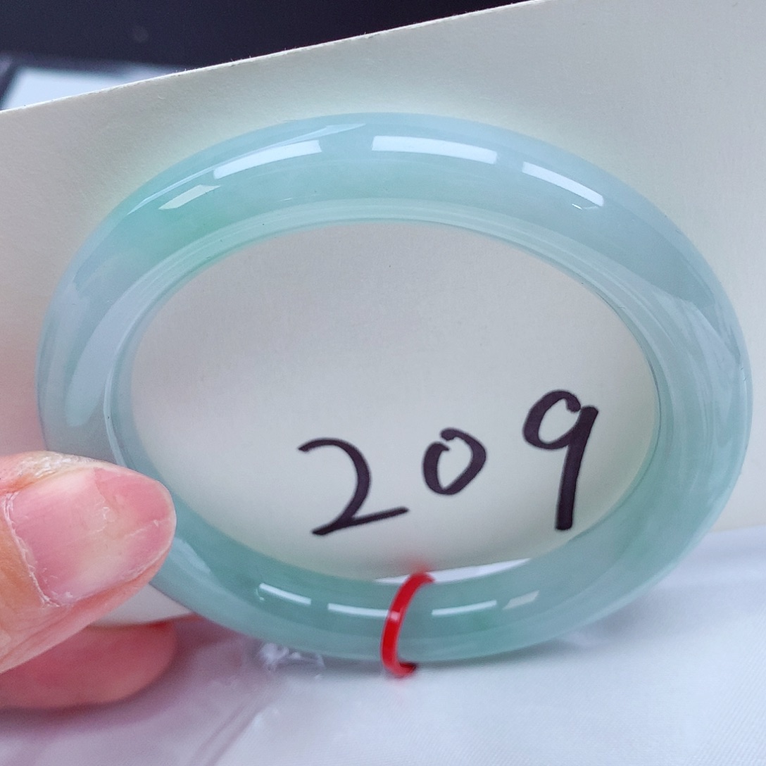 翡翠未镶嵌手镯翡翠