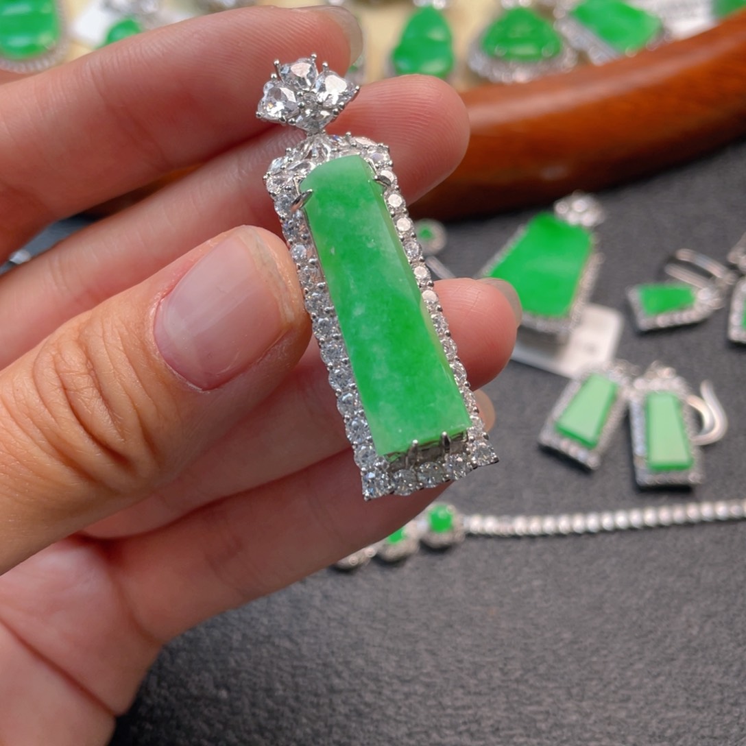 翡翠吊坠(不含链)银S925镶嵌