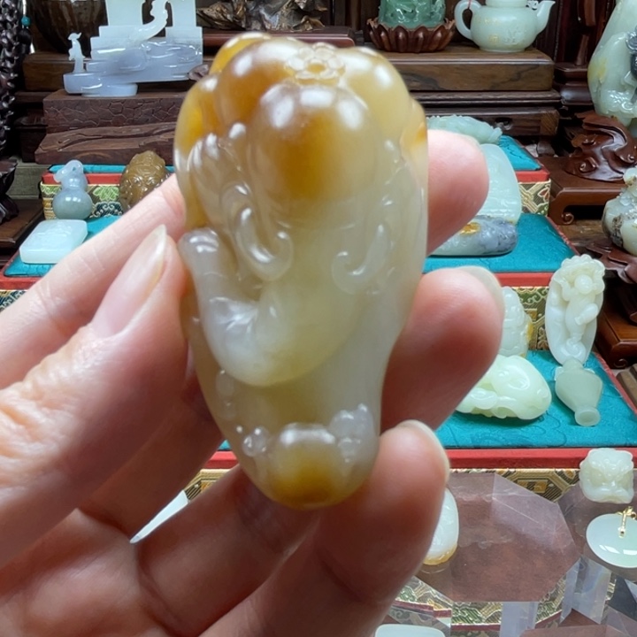 慢***灿和田玉未镶嵌把件