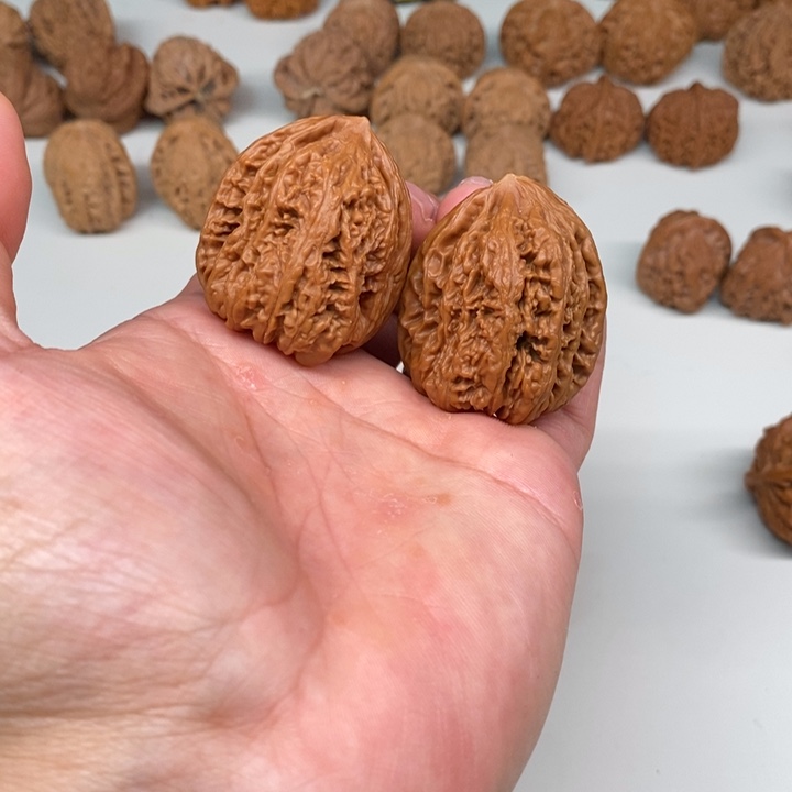 文玩核桃把件变异平谷带鱼