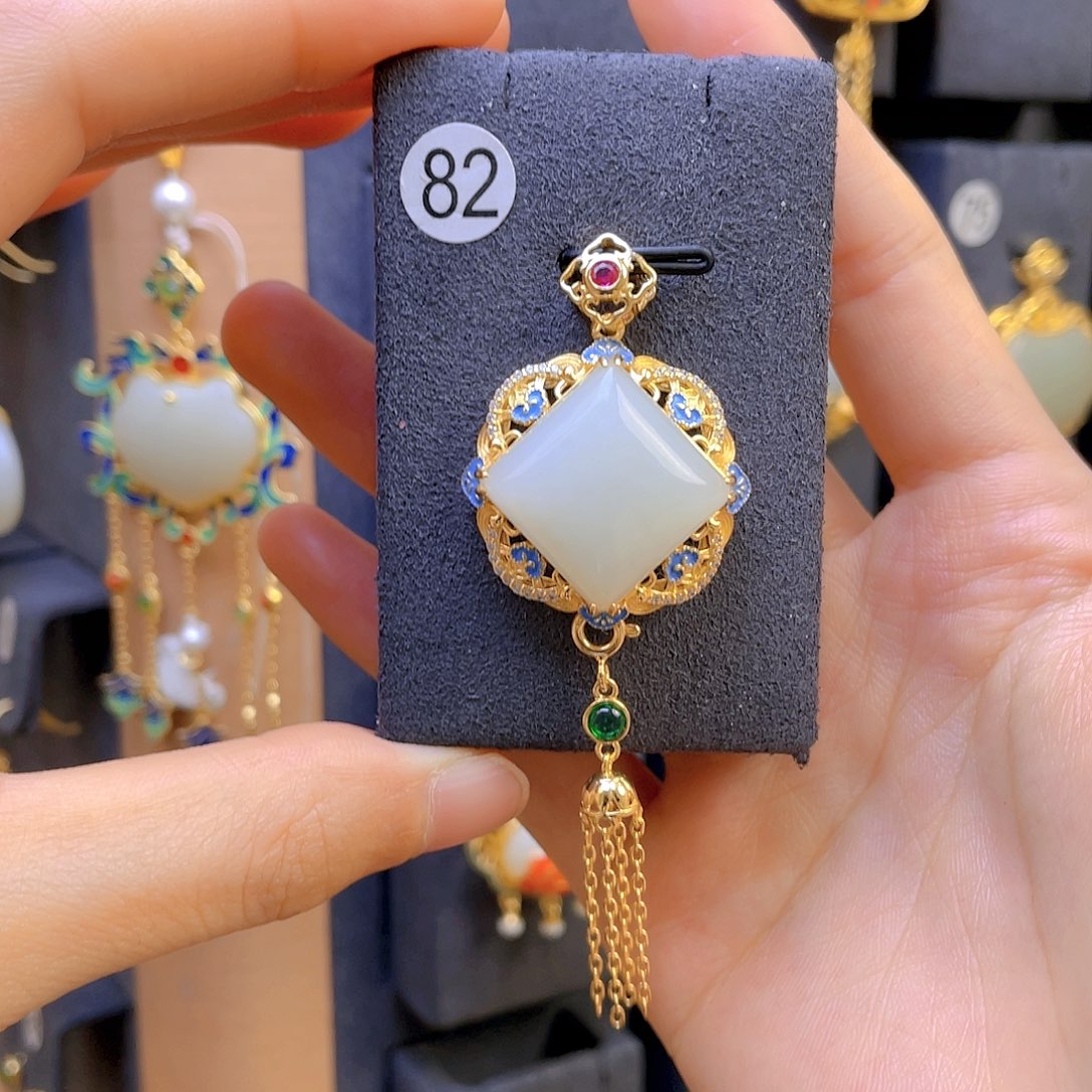 和田玉颈饰银S925镀金镶嵌