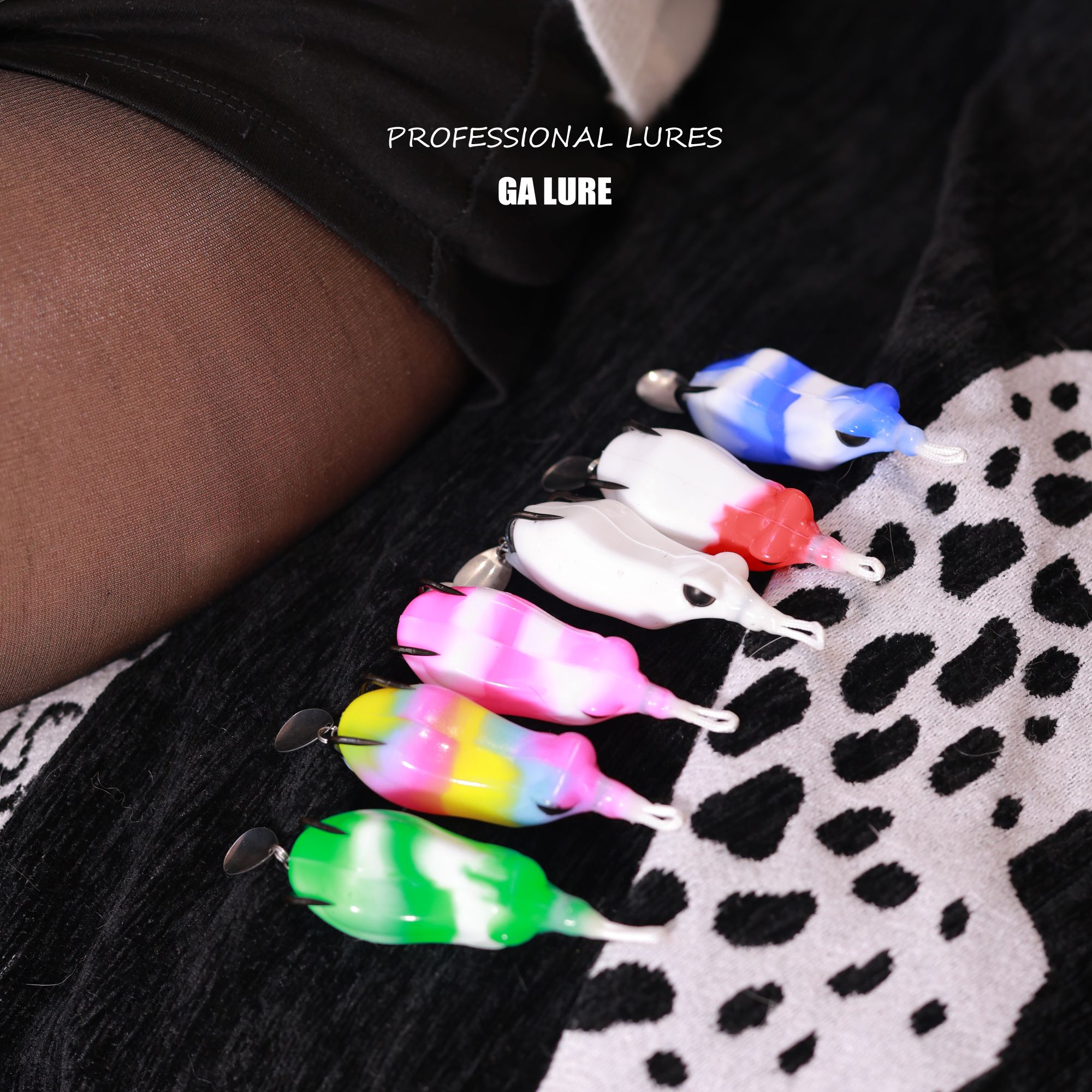 GALure路亚雷强打黑毒蟾雷蛙远投带亮片远投假饵血槽钩浮水软虫