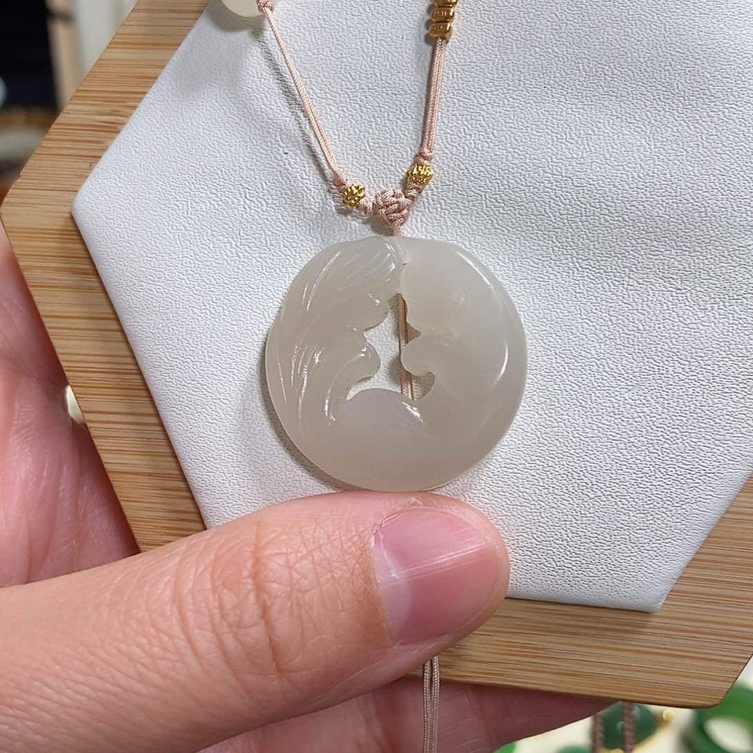 和田玉颈饰未镶嵌