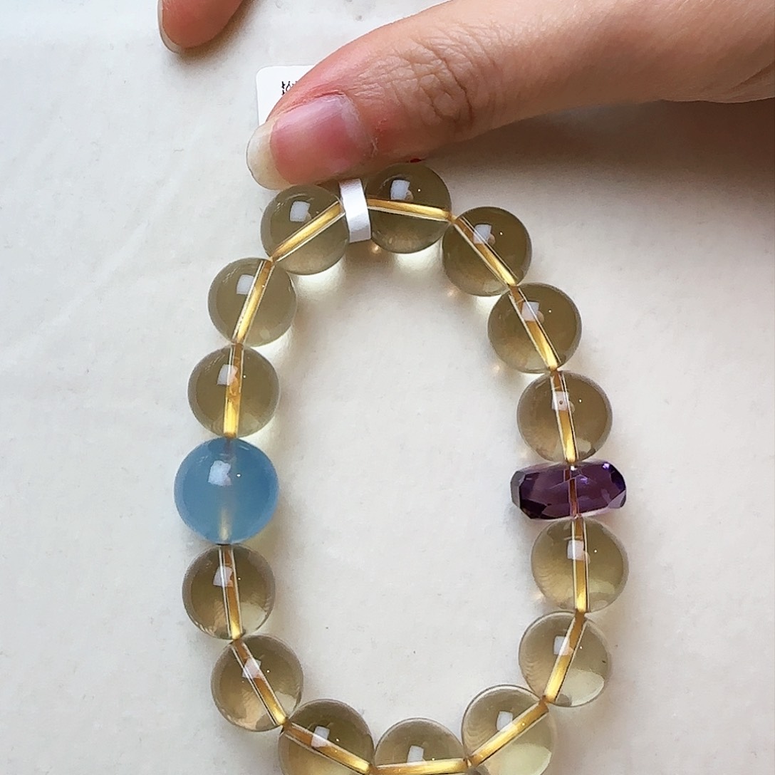 水晶手链未镶嵌是**吖大气上档次