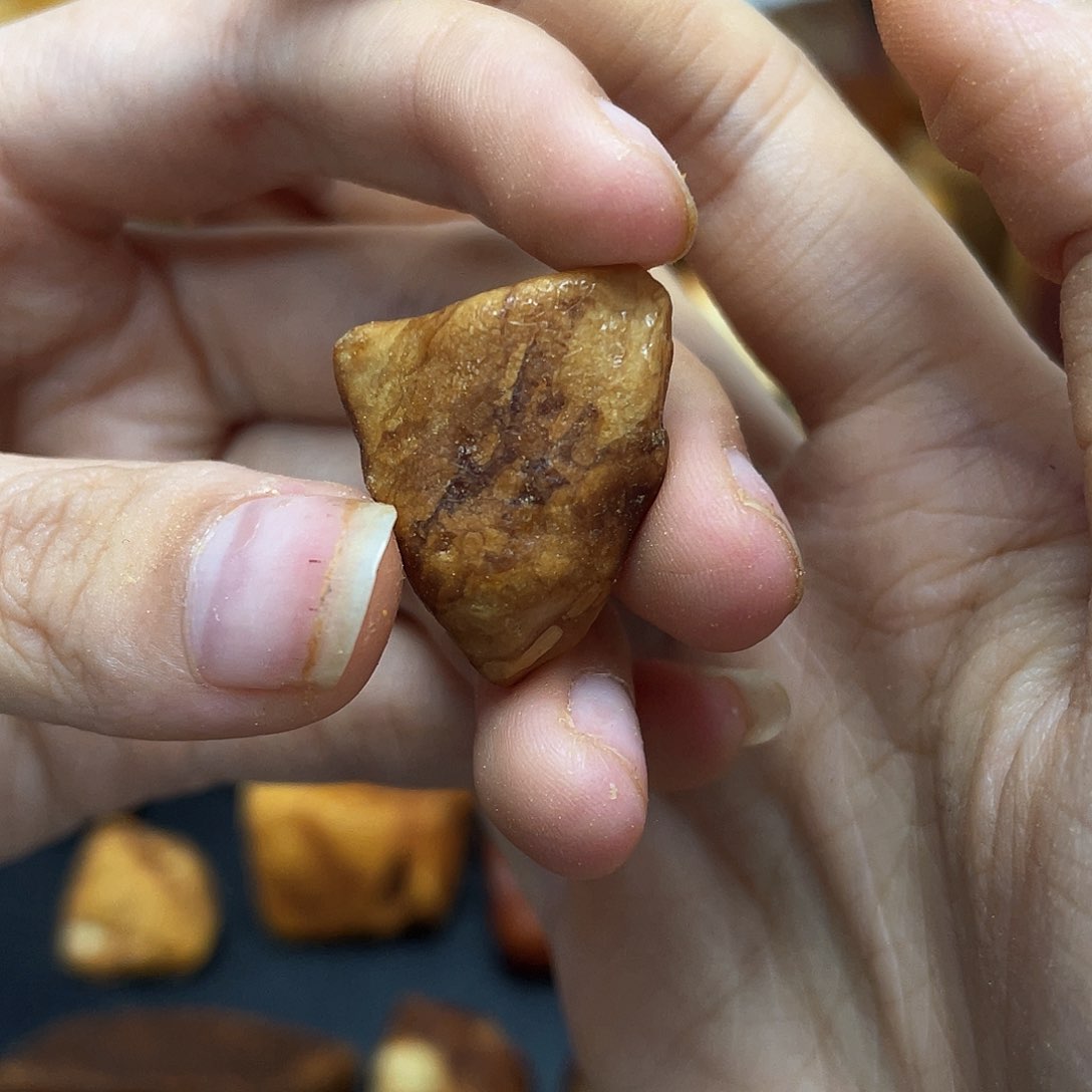 定制琥珀未镶嵌定制