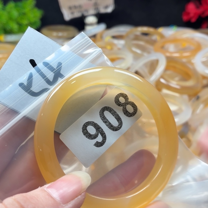 玛瑙/玉髓未镶嵌手镯