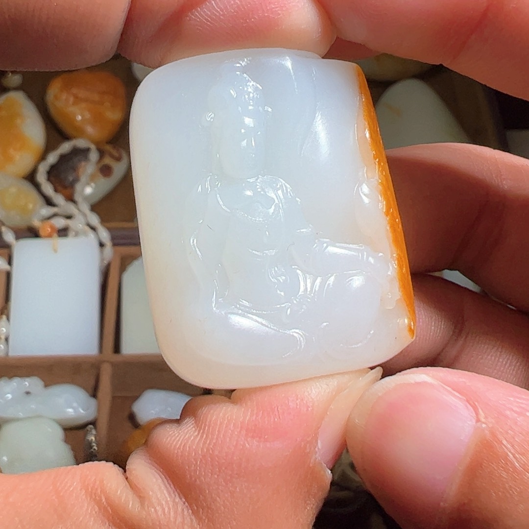 和田玉颈饰未镶嵌