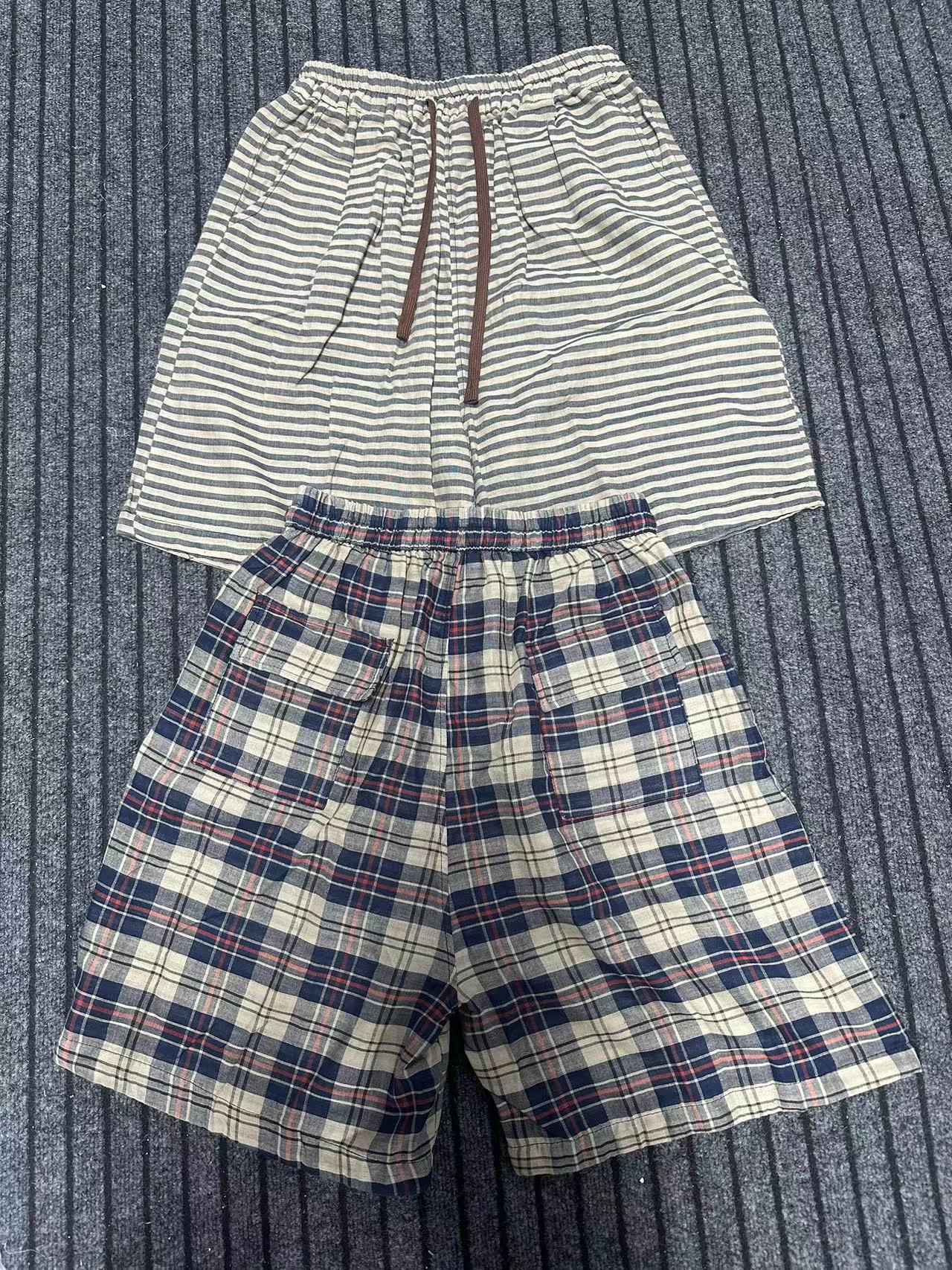 HY    后面两翻边口袋条纹格子短裤