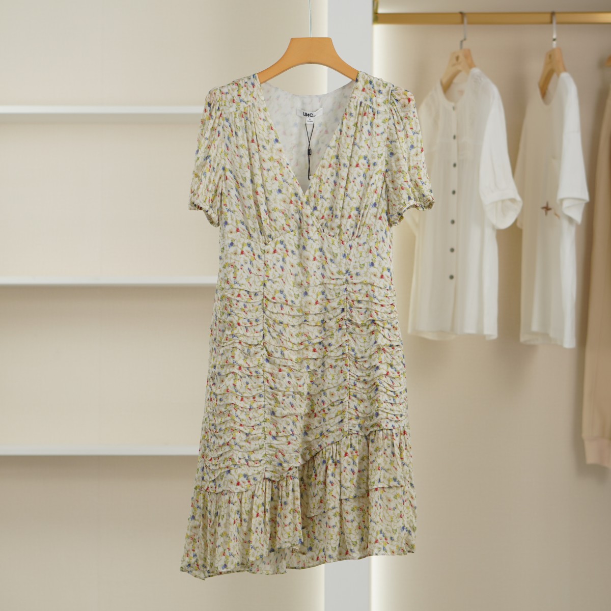 麦迪尚品【金羽J】K1389夏款褶皱V领碎花连衣裙女装品牌 A组1