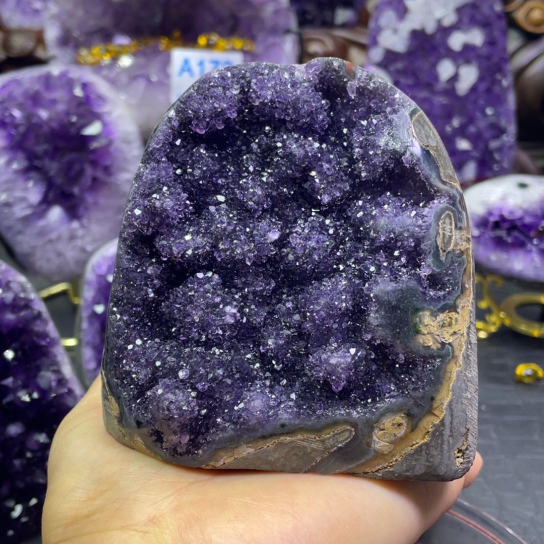 未镶嵌紫晶大型摆件（非配饰）