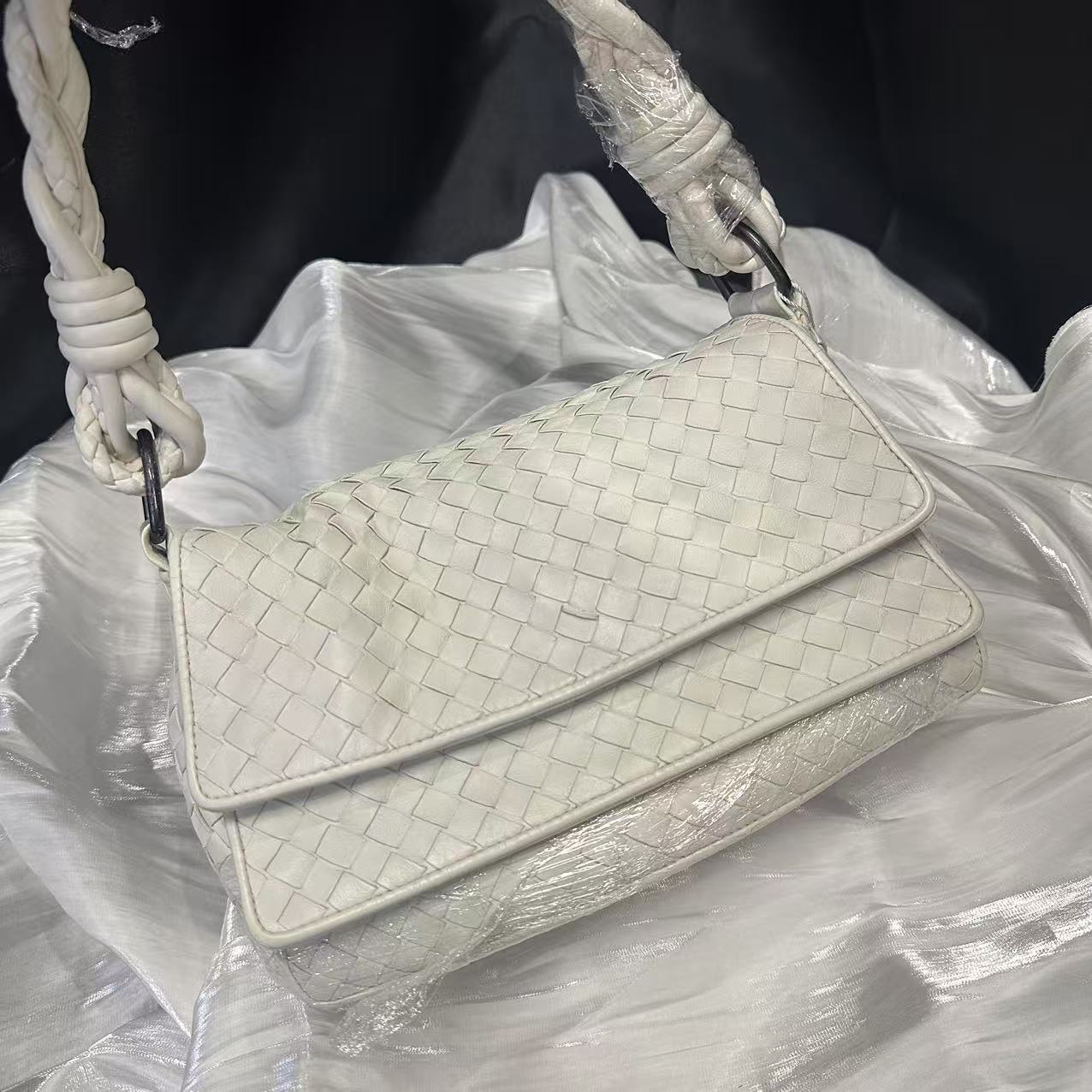 95新 BOTTEGA VENETA/葆蝶家 伦老板/95新/bv 