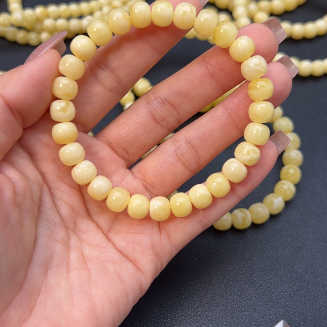 蜜蜡未镶嵌手链8.0