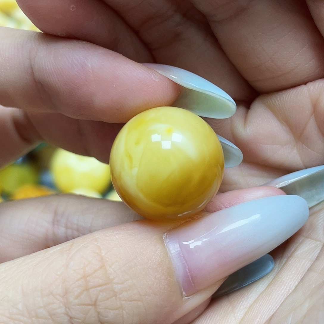 未镶嵌琥珀珠宝奇石飞*20.5mm微瑕