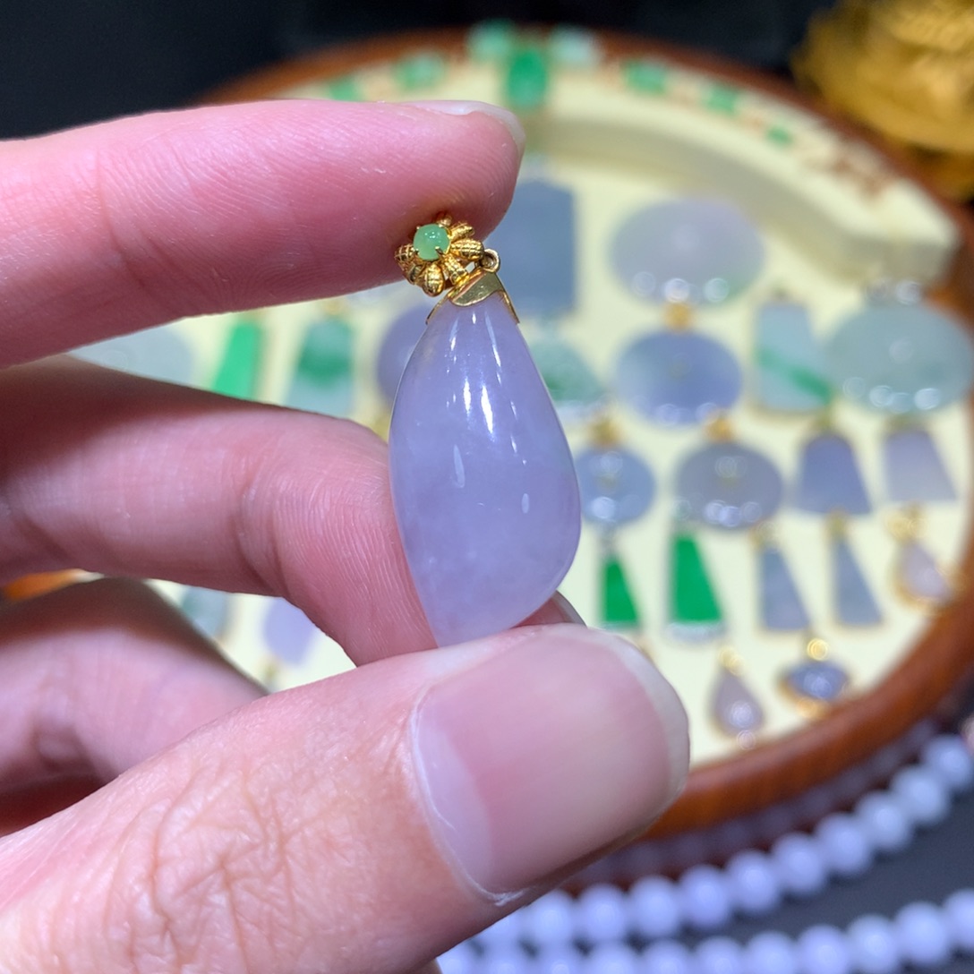 翡翠吊坠(不含链)18K金镶嵌