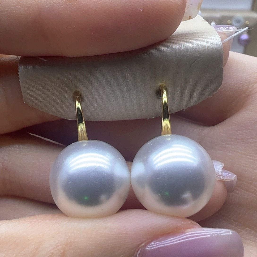 18K金镶嵌淡水珍珠耳饰