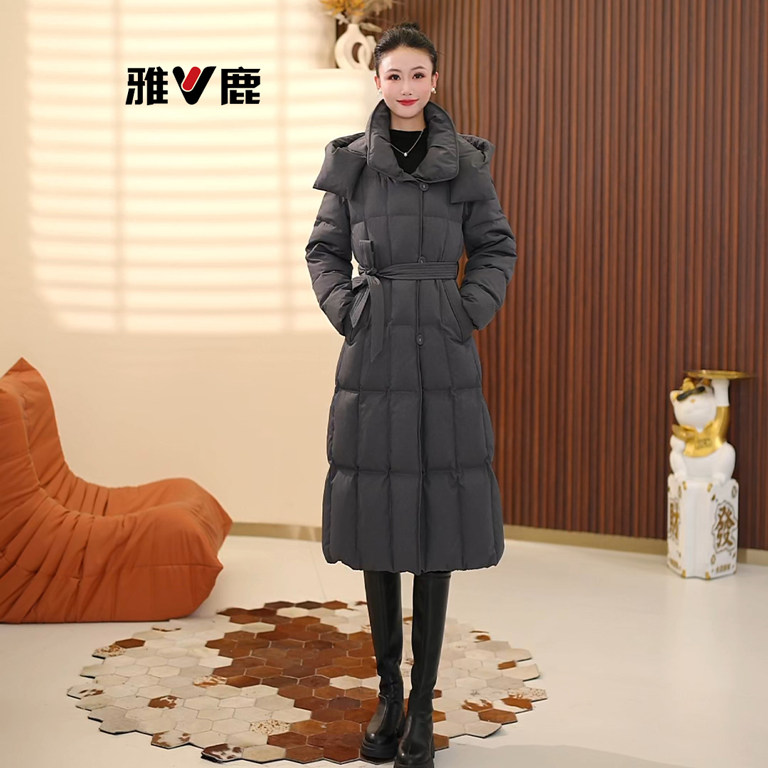 冬季2025新款白鹅绒保暖连帽简约时尚百搭中长款鹅绒羽绒服