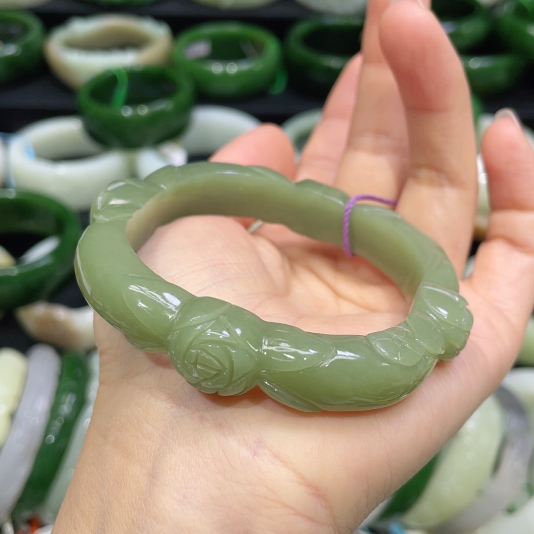 未镶嵌手镯和田玉66