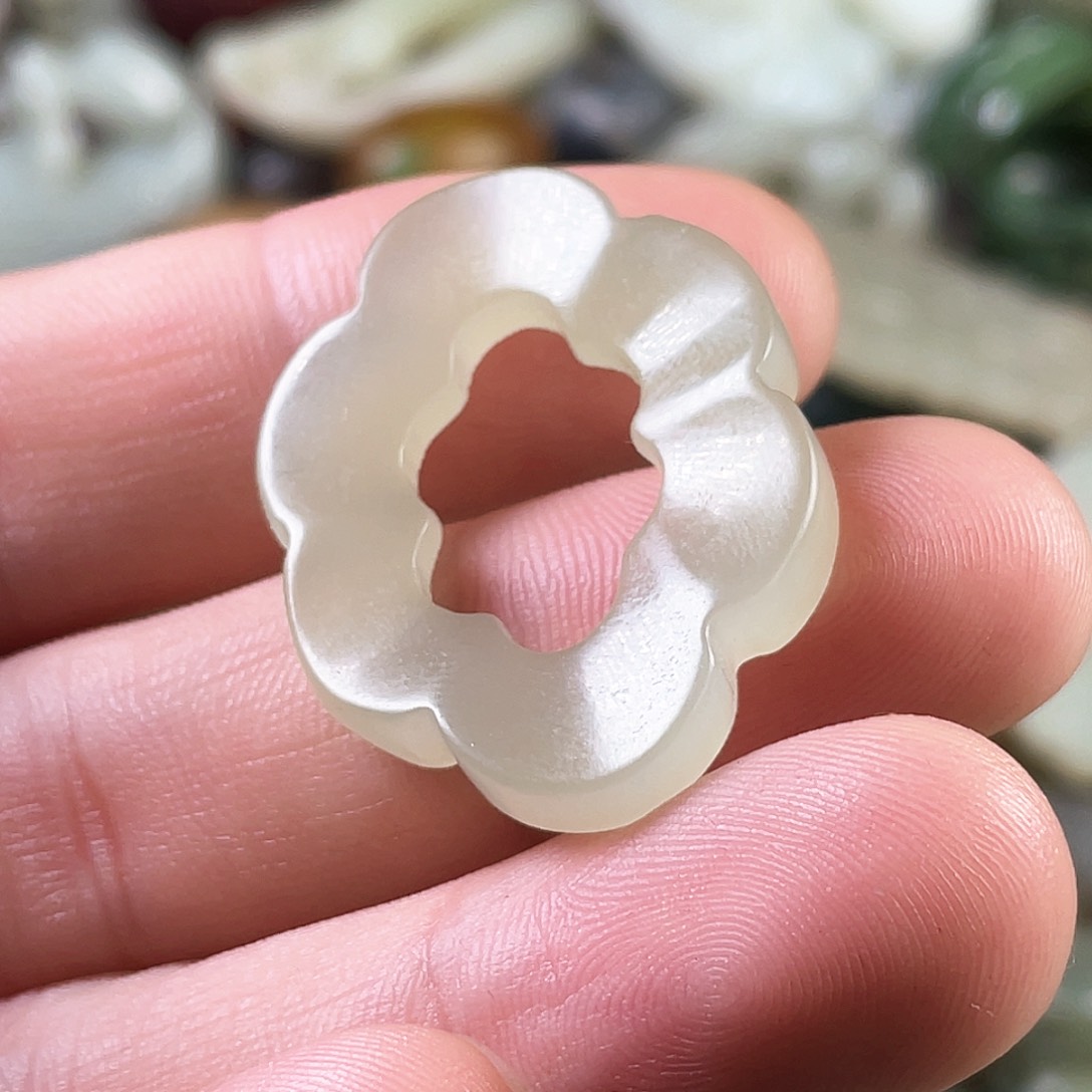 和田玉（糖玉）颈饰未镶嵌