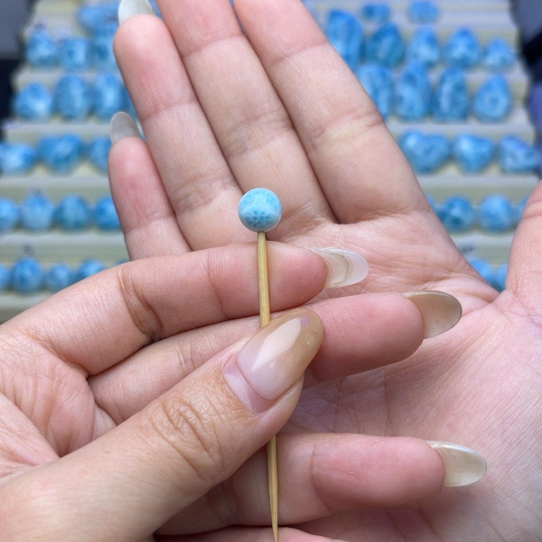 未镶嵌针钠钙石（海纹石）珠宝半成品